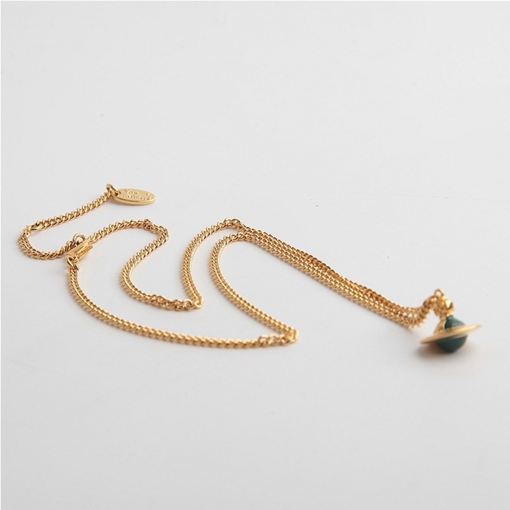 NWOT Vivienne Westwood Small Orb Pendant Necklace